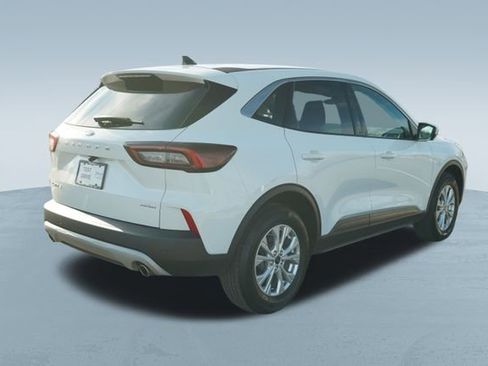 Used 2023 Ford Escape Active image 9