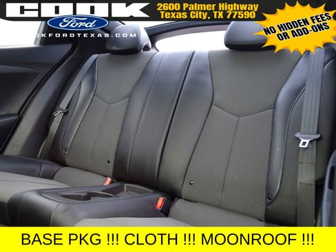 Used 2015 Hyundai Veloster w/ Option Group 03 FWD image 20