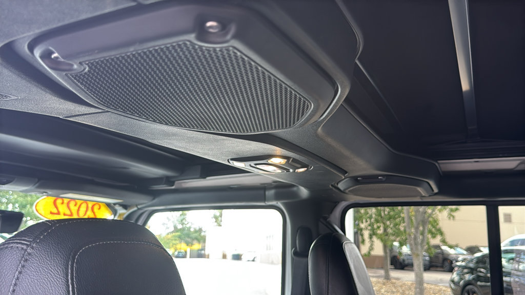 Used 2022 Jeep Wrangler Unlimited Sahara AWD/4WD image 27