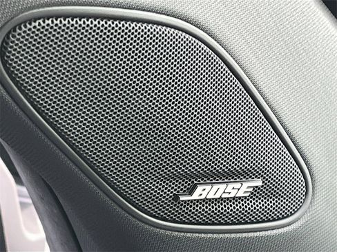 Used 2025 Honda Pilot Black Edition image 19