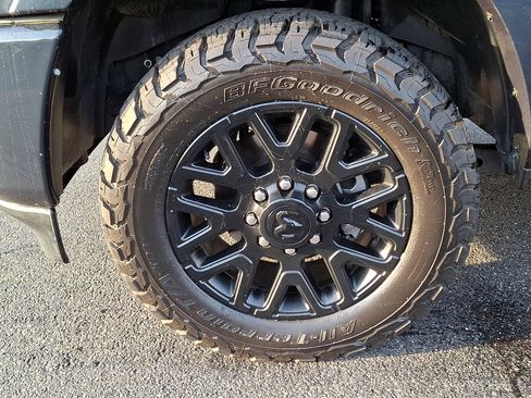 Used 2026 RAM 2500 Limited AWD/4WD image 8