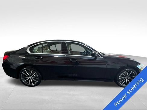 Used 2020 BMW 330i xDrive Sedan w/ Convenience Package AWD/4WD image 4