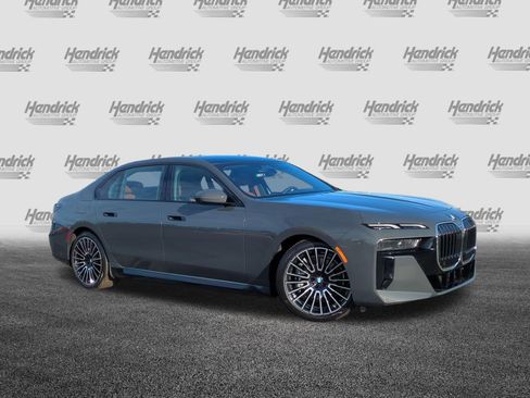 New 2026 BMW 750e xDrive w/ Luxury Rear Seating Package image 2