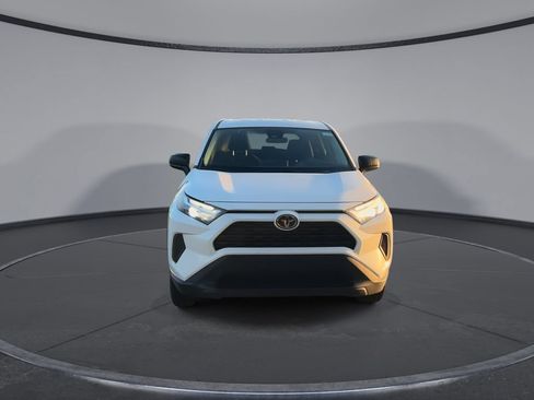 Used 2023 Toyota RAV4 LE FWD image 3