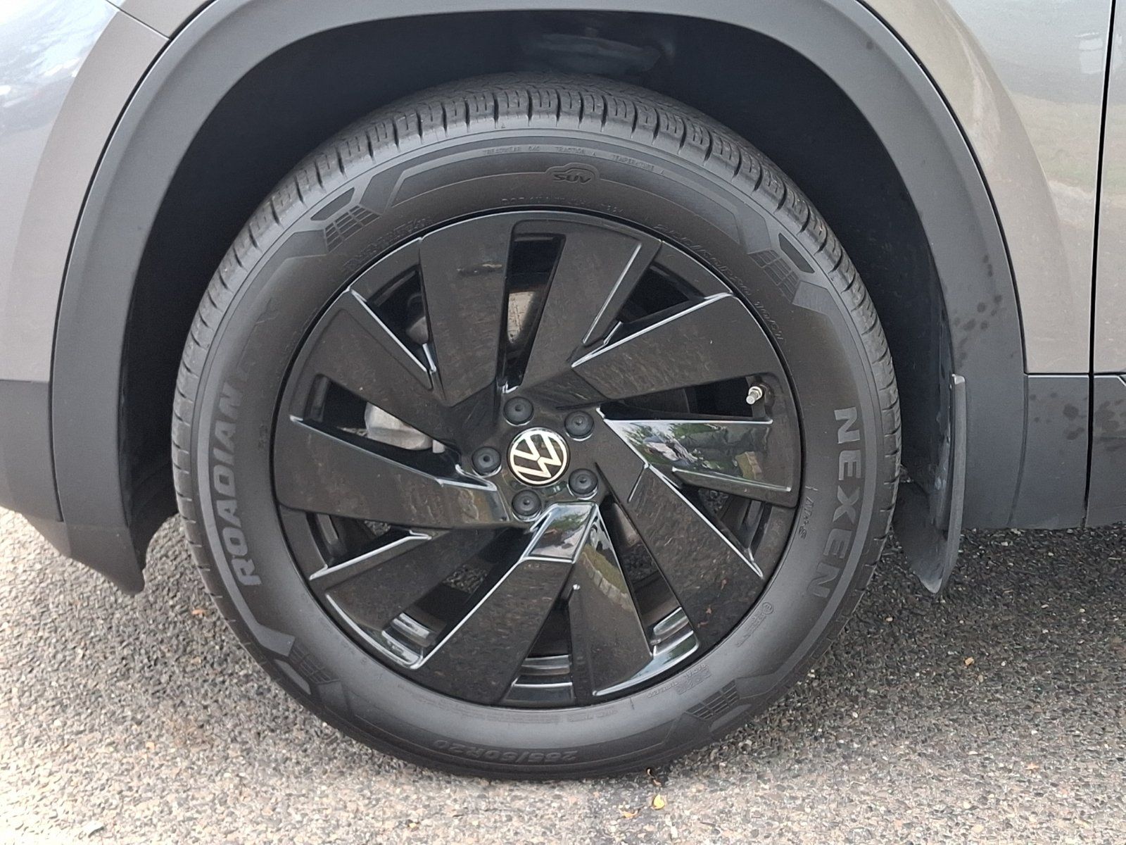 Certified 2024 Volkswagen Atlas SE AWD/4WD image 9