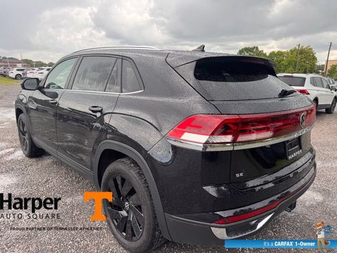 Used 2025 Volkswagen Atlas Cross Sport SE w/ Panoramic Sunroof Package AWD/4WD image 3
