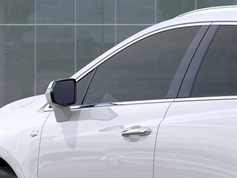 New 2026 Cadillac XT5 Luxury image 12