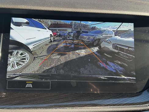 Used 2023 Buick Envision Essence image 26