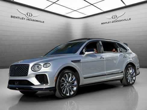 New 2025 Bentley Bentayga Mulliner image 8