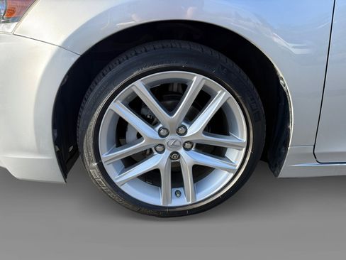 Used 2014 Lexus CT 200h FWD image 9