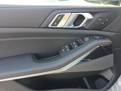 New 2026 BMW X5 sDrive40i w/ M Sport Package image 15