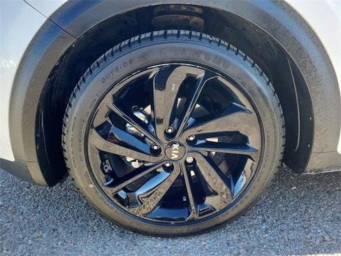 Used 2019 Kia Niro S Touring image 33