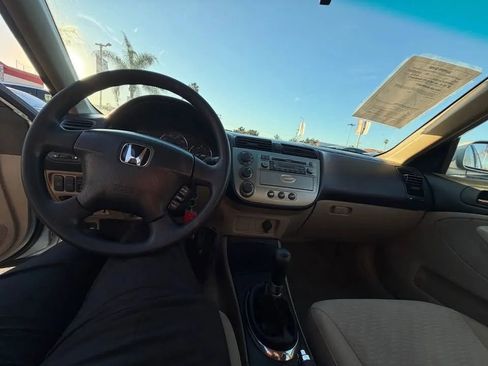 Used 2003 Honda Civic Hybrid Sedan image 9