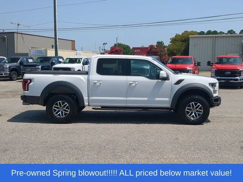 Used 2018 Ford F150 Raptor w/ Equipment Group 802A Luxury AWD/4WD image 14