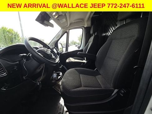 Used 2025 RAM ProMaster 2500 w/ U-Haul Equipment Group FWD image 5