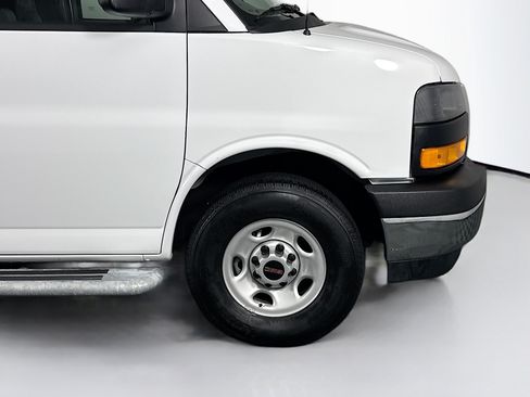 Used 2025 GMC Savana 2500 w/ Driver Convenience Package RWD image 33