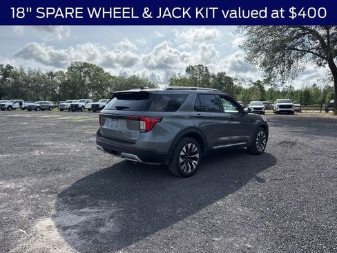Certified 2025 Ford Explorer Platinum w/ LUX Leather Package AWD/4WD image 7