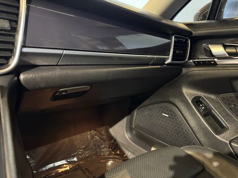 Used 2013 Porsche Panamera S RWD image 21