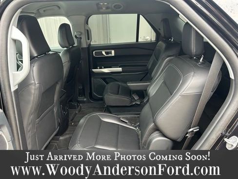 Used 2023 Ford Explorer XLT w/ Equipment Group 202A image 9