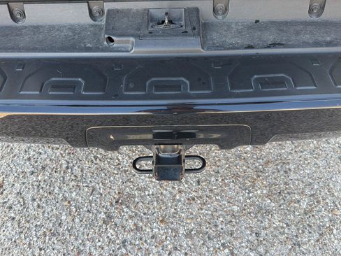 Used 2017 Toyota 4Runner SR5 Premium RWD image 19
