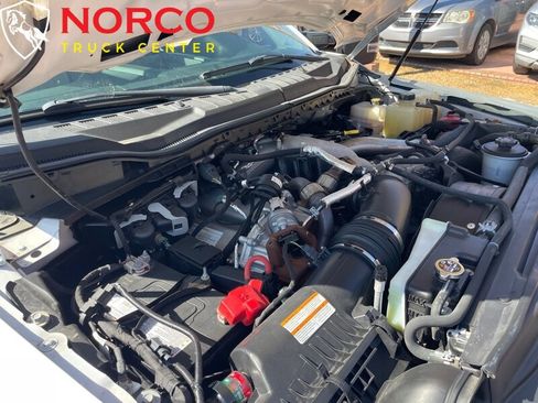 Used 2020 Ford F550 2WD Regular Cab Super Duty image 17