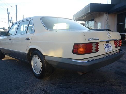 Used 1987 Mercedes-Benz 420 SEL image 3