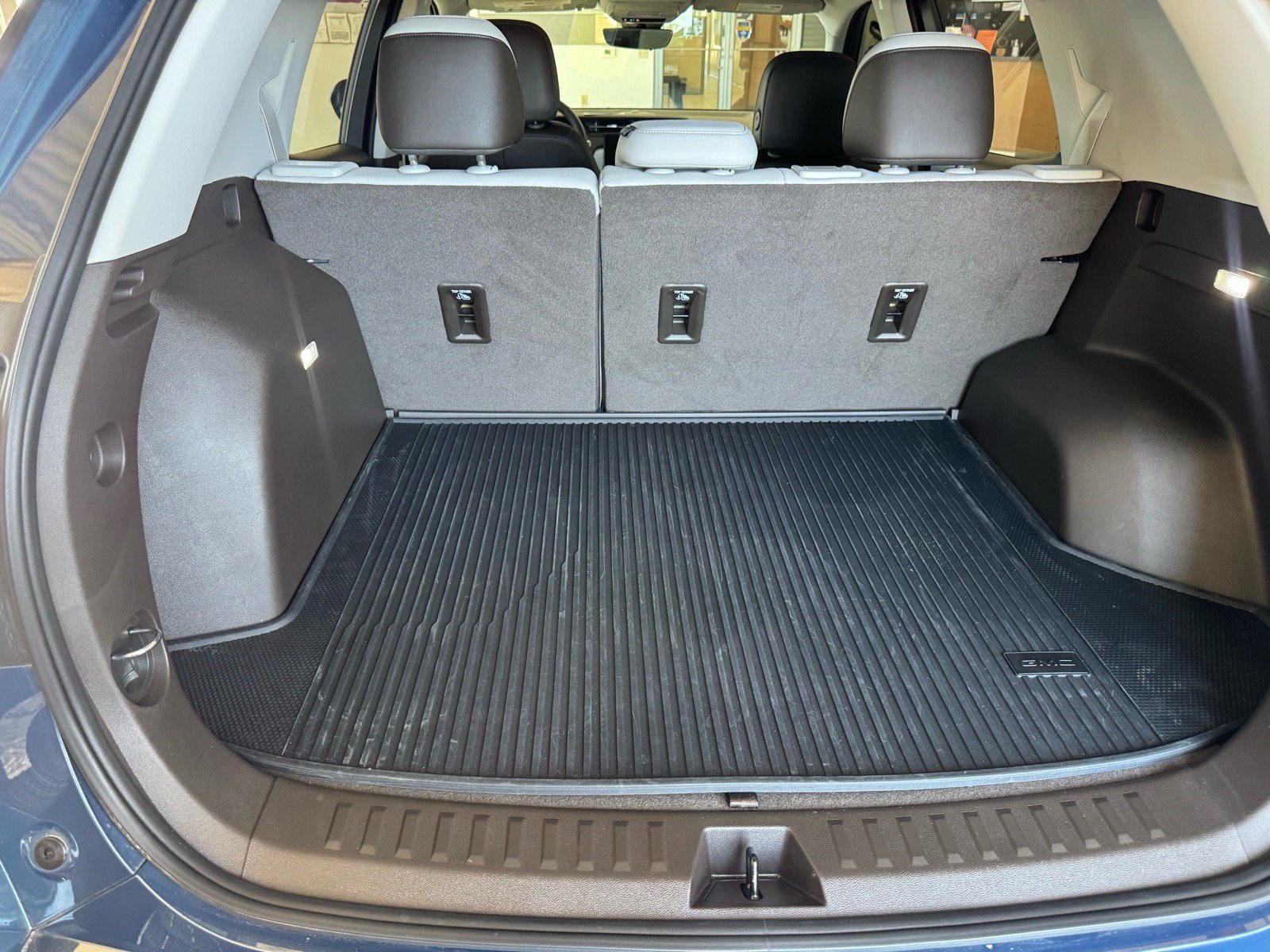 Used 2026 GMC Terrain Denali w/ LPO, Floor Liner Package AWD/4WD image 9