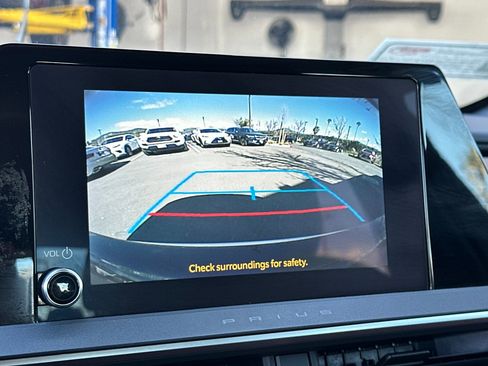 Used 2024 Toyota Prius Prime XSE Premium image 25
