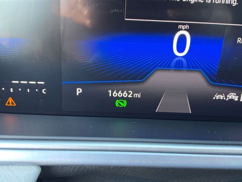 Used 2025 Volkswagen Taos SE image 40