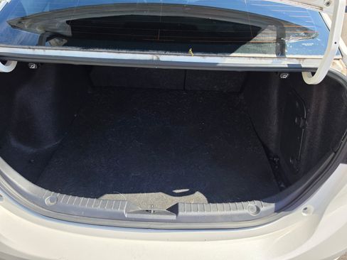 Used 2015 MAZDA MAZDA3 i Touring w/ Technology Package FWD image 5