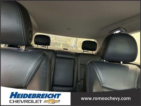 Used 2013 Cadillac XTS Luxury image 31