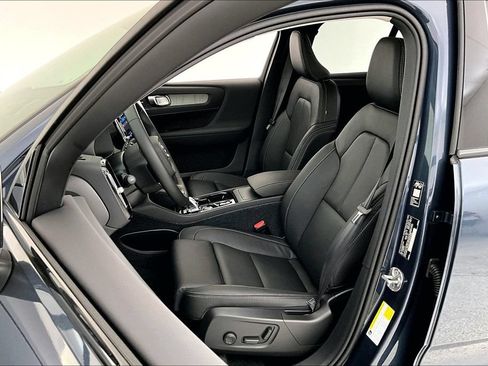 New 2026 Volvo XC40 B5 Ultra w/ Protection Package Premier AWD/4WD image 24