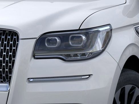 New 2024 Lincoln Navigator Reserve image 18