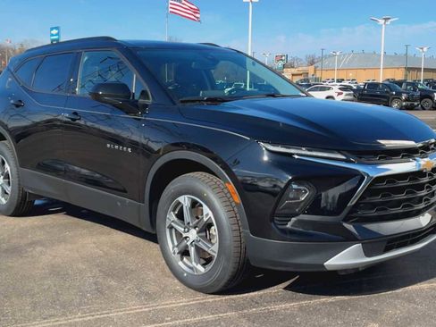 Certified 2023 Chevrolet Blazer LT w/ Convenience Package image 8