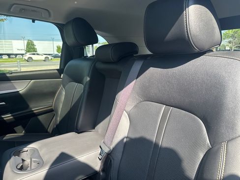 Used 2025 MAZDA CX-70 Plug-In Hybrid w/ Premium Pkg AWD/4WD image 17