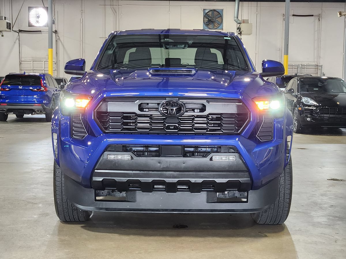 Used 2024 Toyota Tacoma TRD Sport AWD/4WD image 2