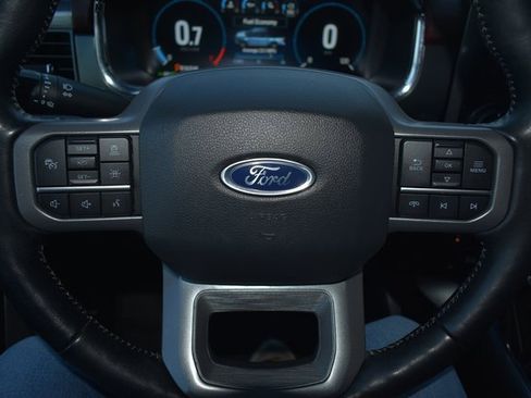 Used 2022 Ford F150 Lariat w/ Equipment Group 502A High image 21