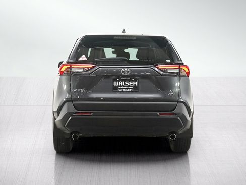 Used 2023 Toyota RAV4 LE AWD/4WD image 4