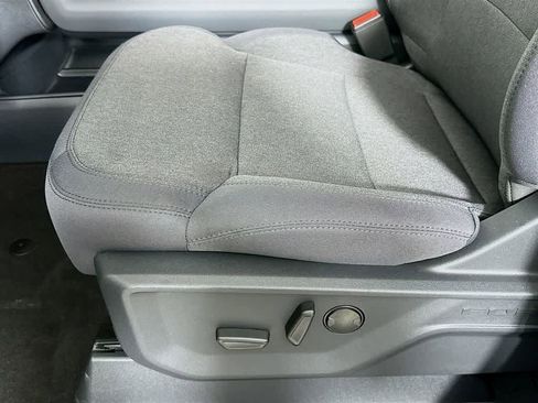 New 2026 Ford Expedition Active image 29