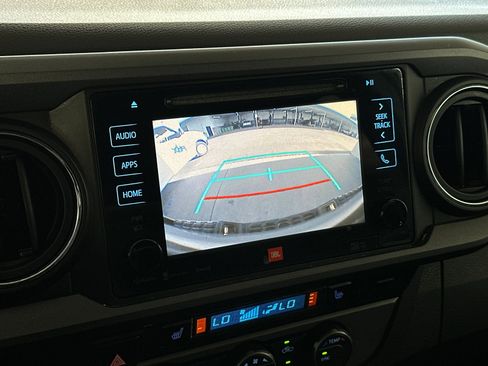 Used 2019 Toyota Tacoma TRD Off-Road image 17