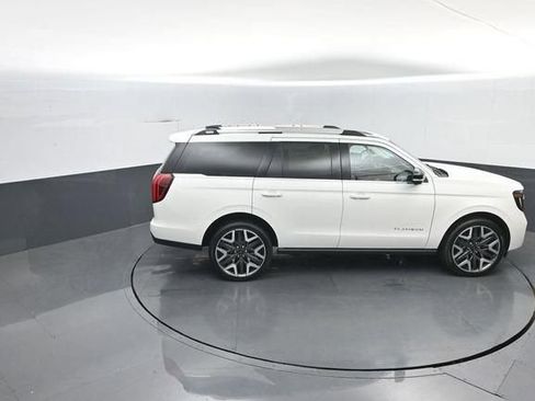 New 2026 Ford Expedition Platinum w/ Platinum Ultimate Package AWD/4WD image 32