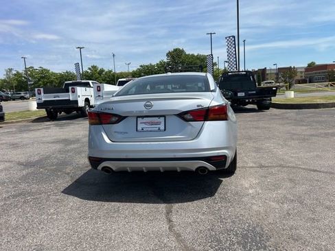 Used 2023 Nissan Altima 2.5 SL image 4