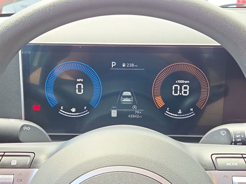 Used 2025 Hyundai Tucson SEL image 14