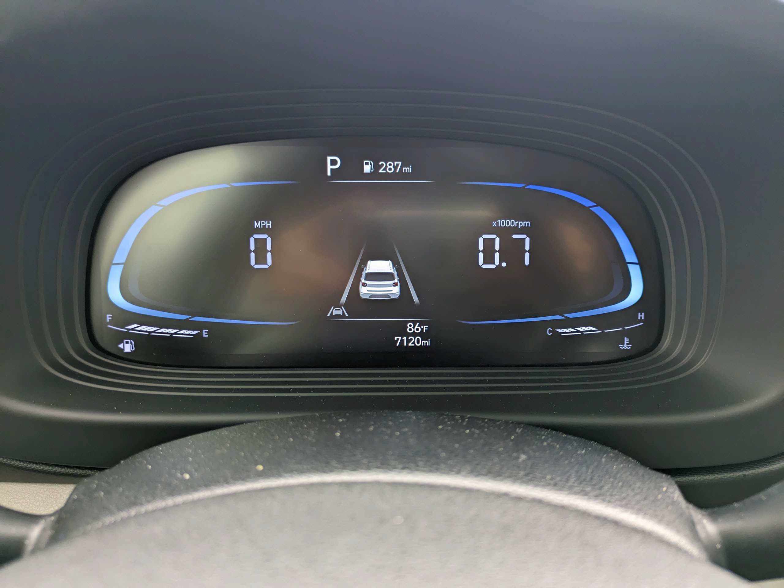 Certified 2025 Hyundai Venue SEL FWD image 25