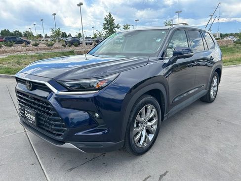 Used 2025 Toyota Grand Highlander AWD Hybrid image 3