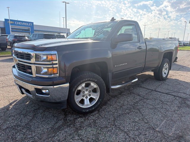 Used 2015 Chevrolet Silverado 1500 LT w/ LT Convenience Package AWD/4WD image 3