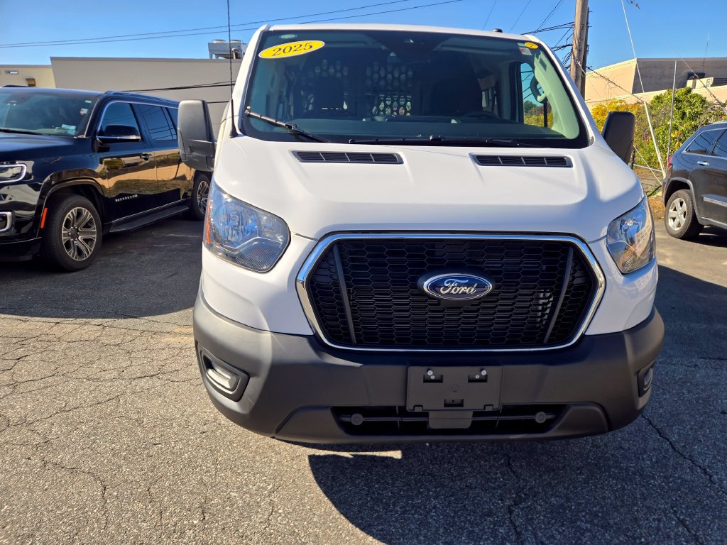 Used 2025 Ford Transit 250 Low Roof w/ Exterior Upgrade Package RWD image 3