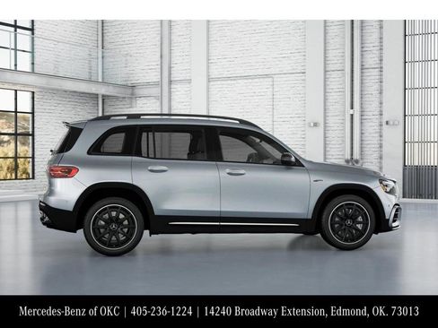New 2026 Mercedes-Benz GLB 35 AMG 4MATIC image 17