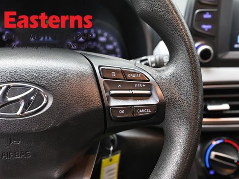 Used 2019 Hyundai Kona SE image 16