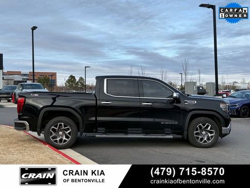 Used 2023 GMC Sierra 1500 SLT w/ SLT Premium Package image 9